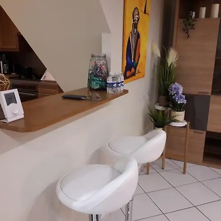Holiday home Pavillon - 15 Min De Paris - Gare A 300 M