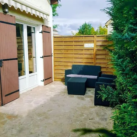 Pavillon - 15 Min De Paris - Gare A 300 M Holiday home Cormeilles-en-Parisis
